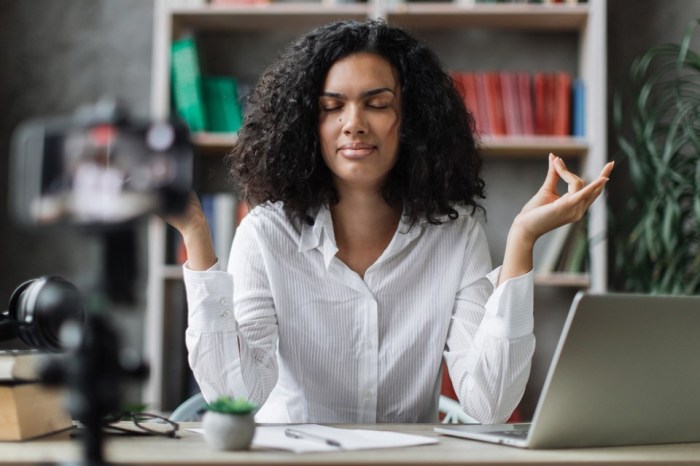 5 Benefits of Meditation for Workplace Success